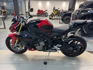 2016 BMW S 1000 R, красный, 999500 рублей, вид 2