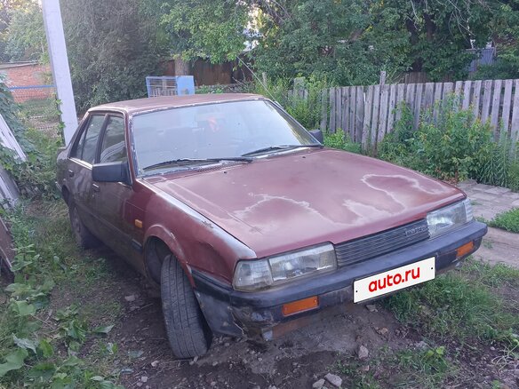 1985 Mazda 626 II (GC), пурпурный, 70000 рублей - вид 3
