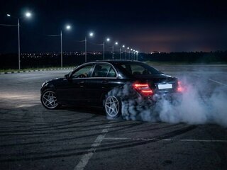 2008 Mercedes-Benz C-Класс 200 III (W204), чёрный, 1050000 рублей, вид 1