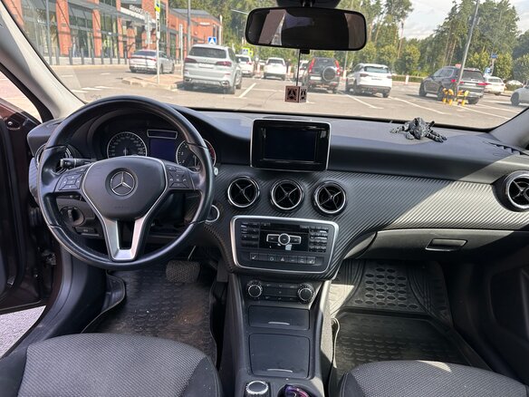 2014 Mercedes-Benz GLA 200 I (X156), коричневый, 1720000 рублей - вид 12