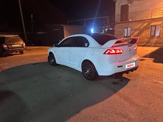 2007 Mitsubishi Lancer X, белый, 530000 рублей, вид 4
