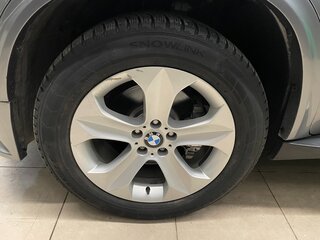 2010 BMW X5 35d II (E70), серый, 1700000 рублей, вид 4