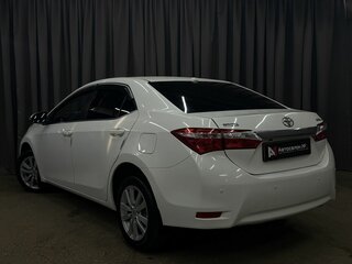 2014 Toyota Corolla XI (E160, E170, E180), белый, 899777 рублей, вид 2