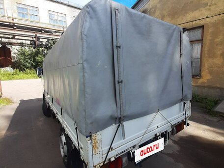 1995 Isuzu Elf (N-series), белый, 1400000 рублей, вид 2