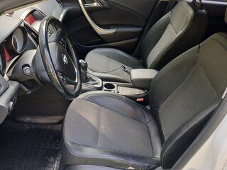 2010 Opel Astra J, белый, 680000 рублей, вид 5