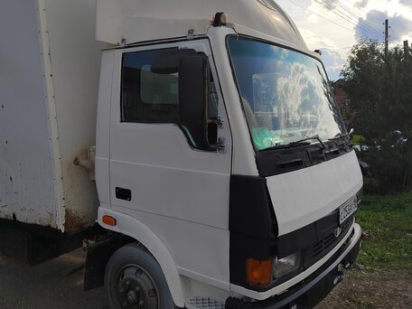 2008 TATA 613, белый, 650000 рублей, вид 2