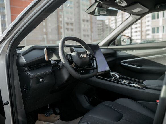2025 Geely Cityray, серебристый, 2909990 рублей - вид 7