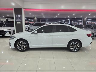 2023 Volkswagen Jetta VII Рестайлинг, белый, 1630069 рублей, вид 4