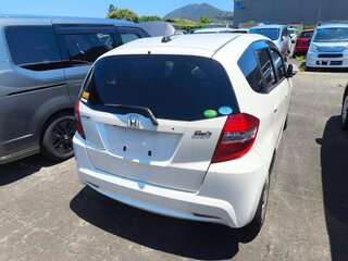 2013 Honda Fit II, белый, 698000 рублей, вид 4