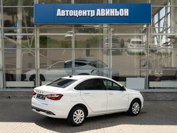 2023 Lada (ВАЗ) Vesta I Рестайлинг (NG), белый - вид 1