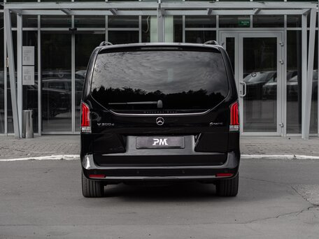 2024 Mercedes-Benz V-Класс Extra Long 300 d экстра длинный III (W447) Рестайлинг 2, чёрный, 29000000 рублей, вид 5