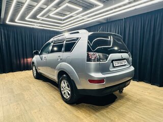 2008 Mitsubishi Outlander II, серебристый, 1079000 рублей, вид 4