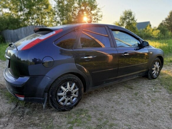2007 Ford Focus II, чёрный - вид 1