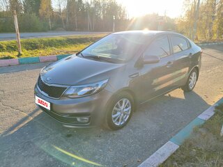 2016 Kia Rio III Рестайлинг, серый, 970000 рублей, вид 1