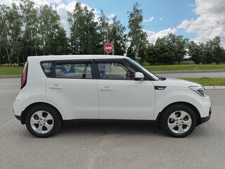 2018 Kia Soul II Рестайлинг, белый, 1252000 рублей, вид 4