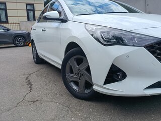 2020 Hyundai Solaris II Рестайлинг, белый, 1650000 рублей, вид 4
