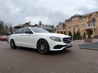 2016 Mercedes-Benz E-Класс 200 V (W213, S213, C238), белый, 2800000 рублей, вид 4