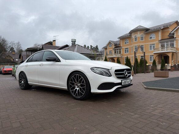 2016 Mercedes-Benz E-Класс 200 V (W213, S213, C238), белый, 2800000 рублей - вид 3