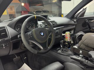 2011 BMW 1 серии 120i I (E82/E88) Рестайлинг 2, белый, 1420000 рублей, вид 4