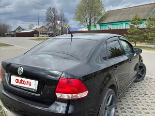 2014 Volkswagen Polo V, чёрный, 650000 рублей, вид 5