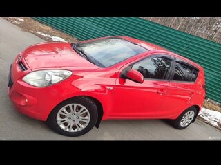 2010 Hyundai i20 I, красный, 445000 рублей, вид 4
