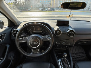 2013 Audi A1 I (8X), белый, 950000 рублей, вид 3