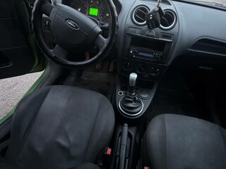 2006 Ford Fiesta Mk5, зелёный, 170000 рублей, вид 3