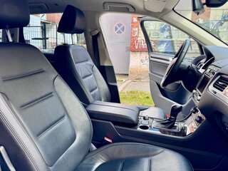 2014 Volkswagen Touareg II Рестайлинг, коричневый, 2500000 рублей, вид 5