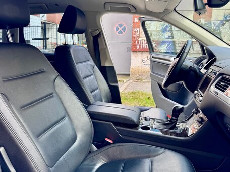 2014 Volkswagen Touareg II Рестайлинг, коричневый, 2500000 рублей, вид 5