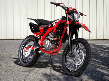 2026 BSE Z11, красный, 219700 рублей, вид 1