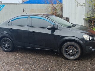 2013 Chevrolet Aveo II, чёрный, 650000 рублей, вид 2