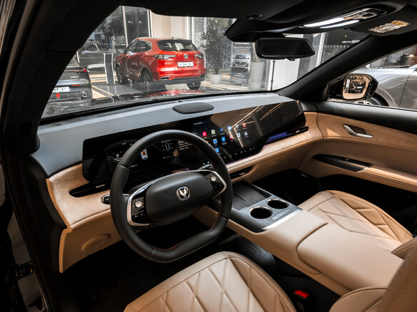 2025 Changan CS75 Plus IV, чёрный, 4249900 рублей - вид 13