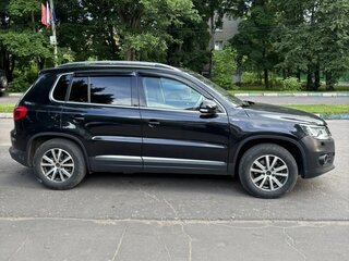 2013 Volkswagen Tiguan I Рестайлинг, чёрный, 1400000 рублей, вид 5