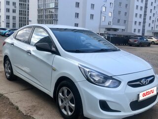 2013 Hyundai Solaris I, белый, 510000 рублей, вид 1