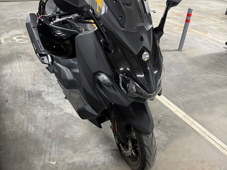 2023 Sym Maxsym TL 500, чёрный, 670000 рублей, вид 1