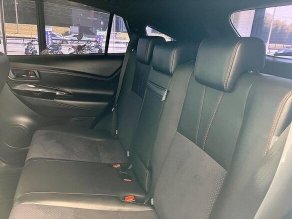 2019 Toyota Harrier III (XU60) Рестайлинг, чёрный - вид 33