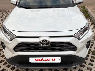 2021 Toyota RAV4 V (XA50), белый, 3600000 рублей, вид 2