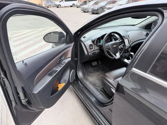 2012 Chevrolet Cruze I Рестайлинг, чёрный, 800000 рублей - вид 6
