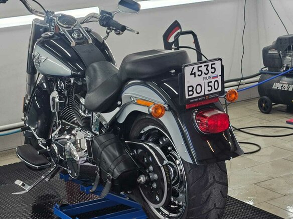 2012 Harley-Davidson Fat Boy, серый, 1580000 рублей - вид 5