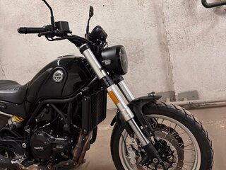 2024 Benelli Leoncino 500 Trail, чёрный, 430000 рублей, вид 3