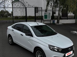 2020 Lada (ВАЗ) Vesta I, белый, 960000 рублей, вид 1