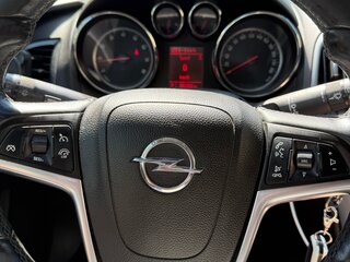 2013 Opel Astra J Рестайлинг, чёрный, 570000 рублей, вид 3