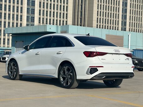 2023 Audi A3 35 TFSI Long IV (8Y), белый, 2547000 рублей, вид 3