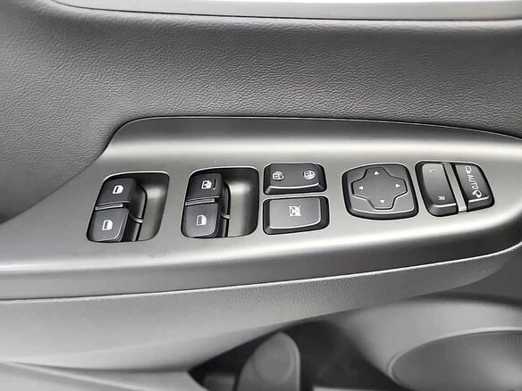 2020 Hyundai Kona I, белый, 2110000 рублей - вид 9
