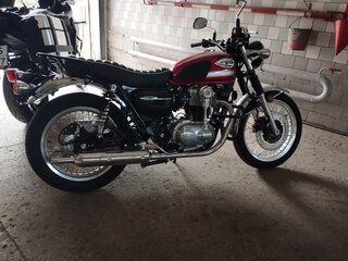 2021 Kawasaki W 800, пурпурный, 1275000 рублей, вид 2
