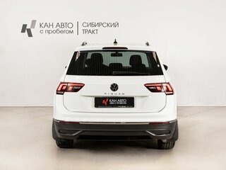 2020 Volkswagen Tiguan II Рестайлинг, белый, 2348685 рублей, вид 4