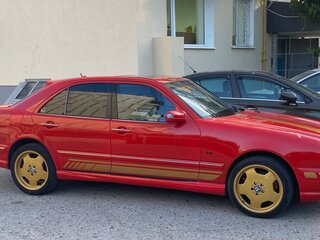 2000 Mercedes-Benz E-Класс 430 Euro 3 II (W210, S210) Рестайлинг, красный, 1000000 рублей, вид 4