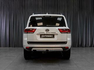 2021 Toyota Land Cruiser 300 Series, белый, 10399000 рублей, вид 4