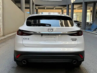 2021 Mazda CX-4 I Рестайлинг, белый, 1560000 рублей, вид 5