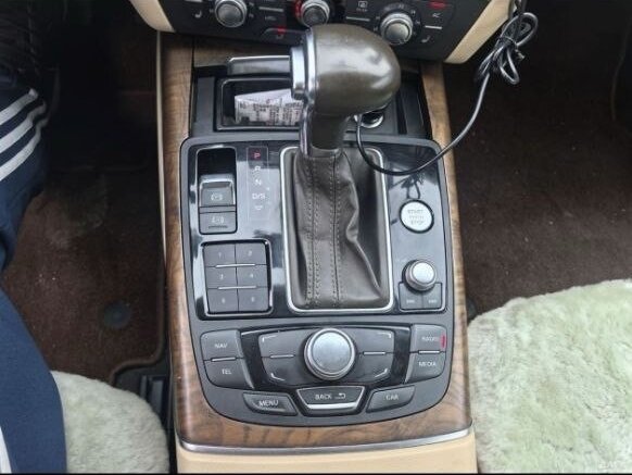 2010 Audi A7 I (4G), серый, 1700000 рублей - вид 9